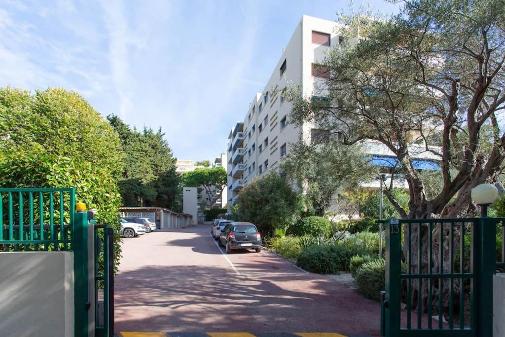 Appartamento A6- 2 Bdr Incredible Sea View - Ac, Garage & Terrace Antibes Esterno foto